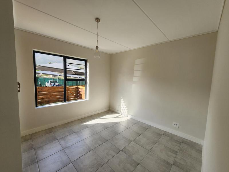 To Let 2 Bedroom Property for Rent in Gordons Bay Western Cape